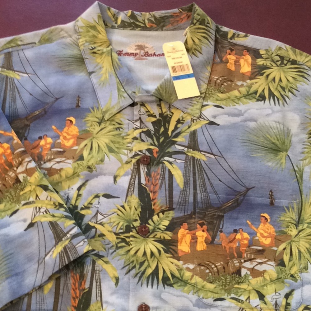 Tommy Bahama NWT Mens 100% Silk wooden button down